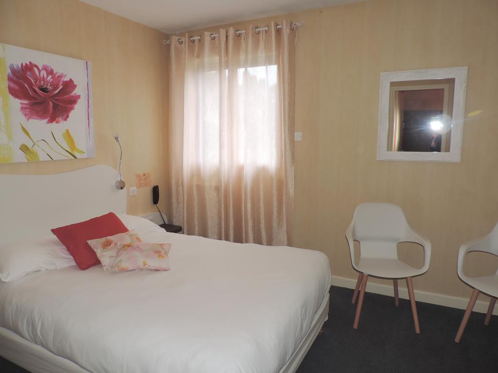 Auv'Hotel Mauriac  Exteriér fotografie