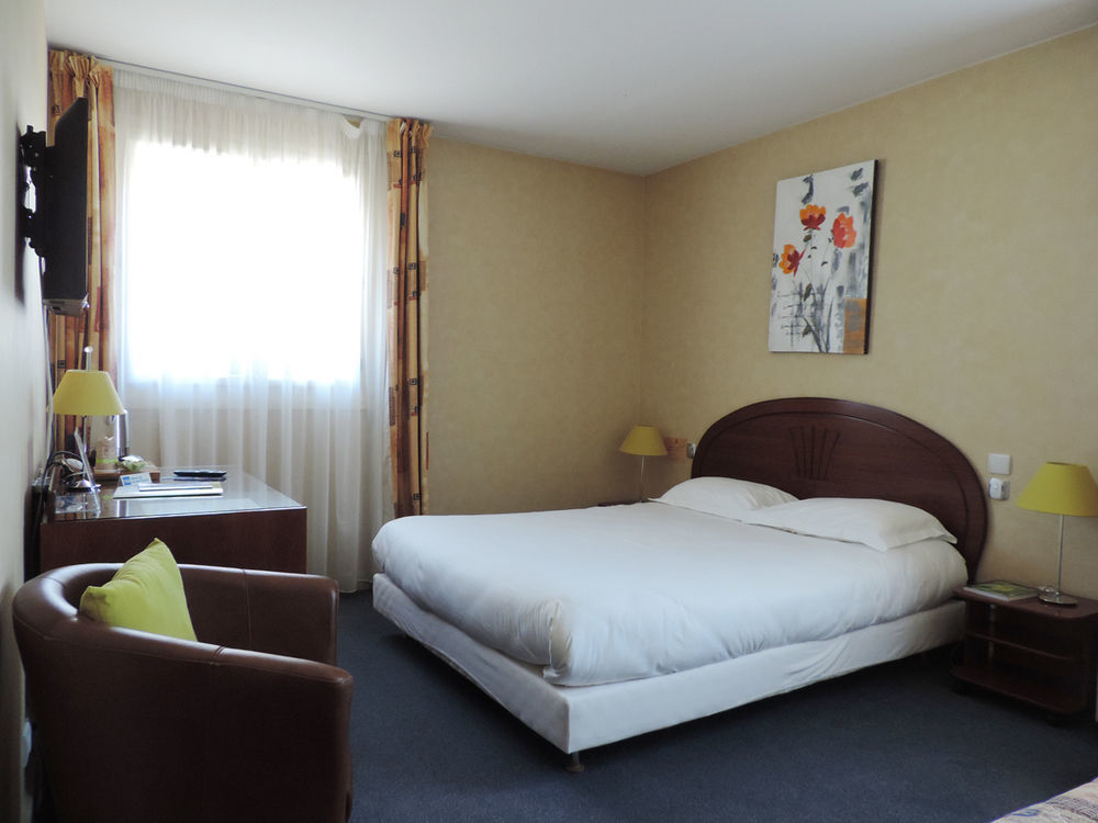 Auv'Hotel Mauriac  Exteriér fotografie